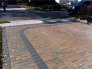 cambridge toffee onyx ledgestone driveway pavers with walkway 6x9 herringbone